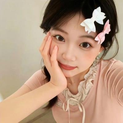 燕子与鹦鹉